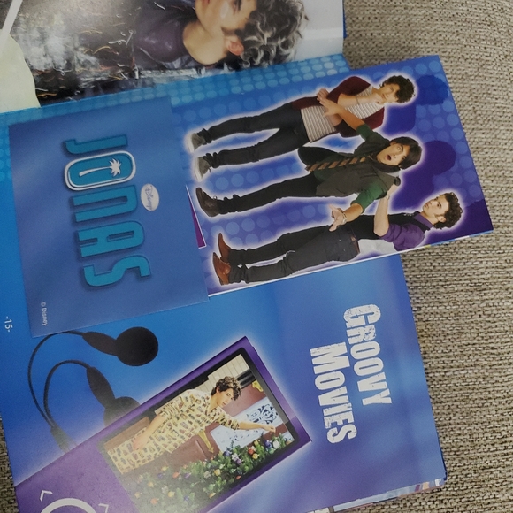Jonas Brothers Fan Box - Picture 4 of 4